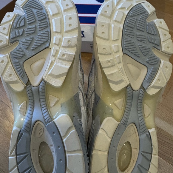 ASICS Gel Kayano Sneakers NIB - Picture 5 of 7